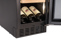 AVU31D88 zoom plinthe.png
